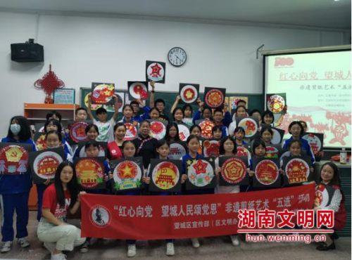 叶罗丽:灵犀阁4个阁主都被困住,薇夫人手中有2个,银尘手中1个